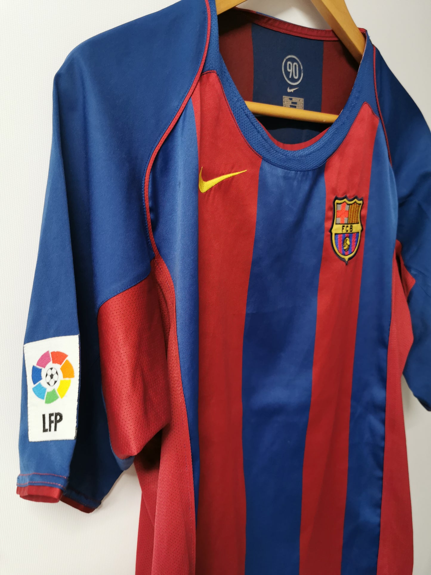 2004 Barcelona Home, Large
