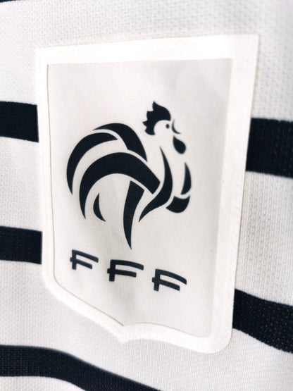 2011 France Away Kitroom Player Spec crest