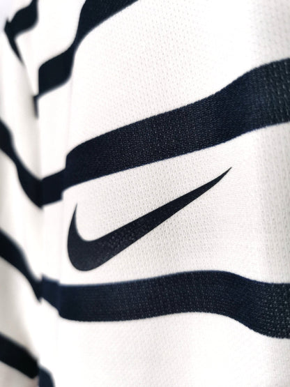 2011 France Away Kitroom Player Spec logo