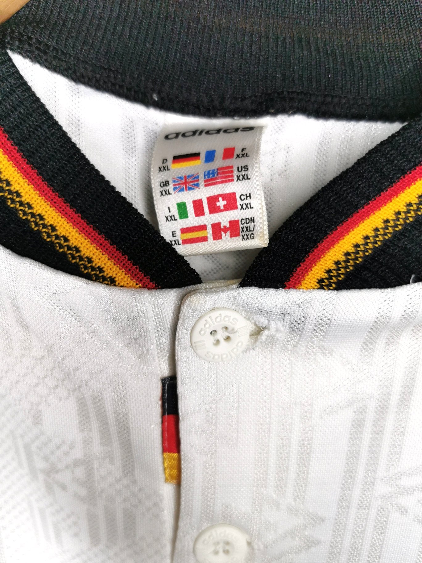 1996 Germany Home buttons & label