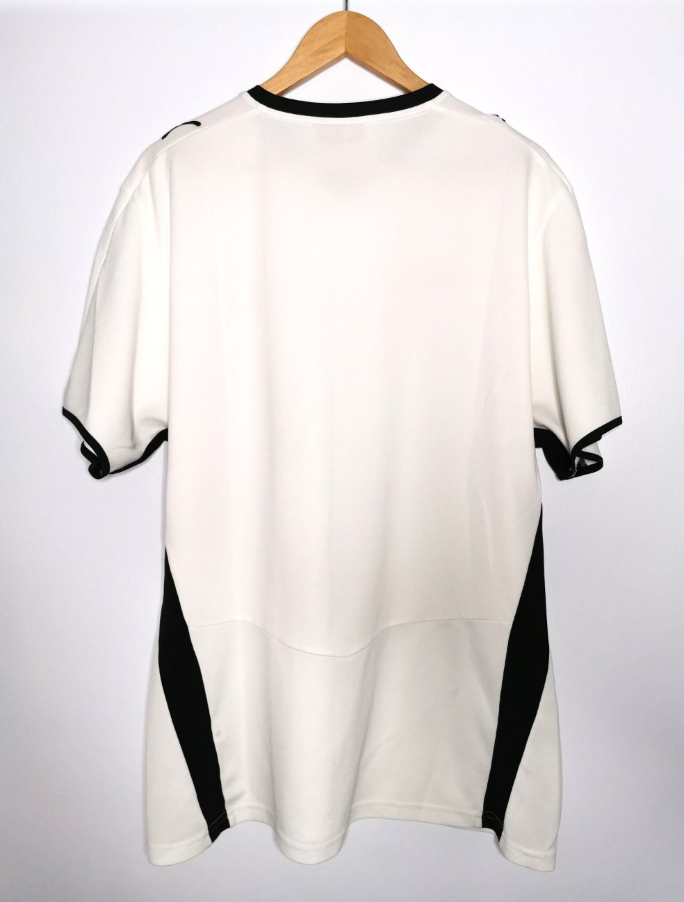 2008 Ghana Home back