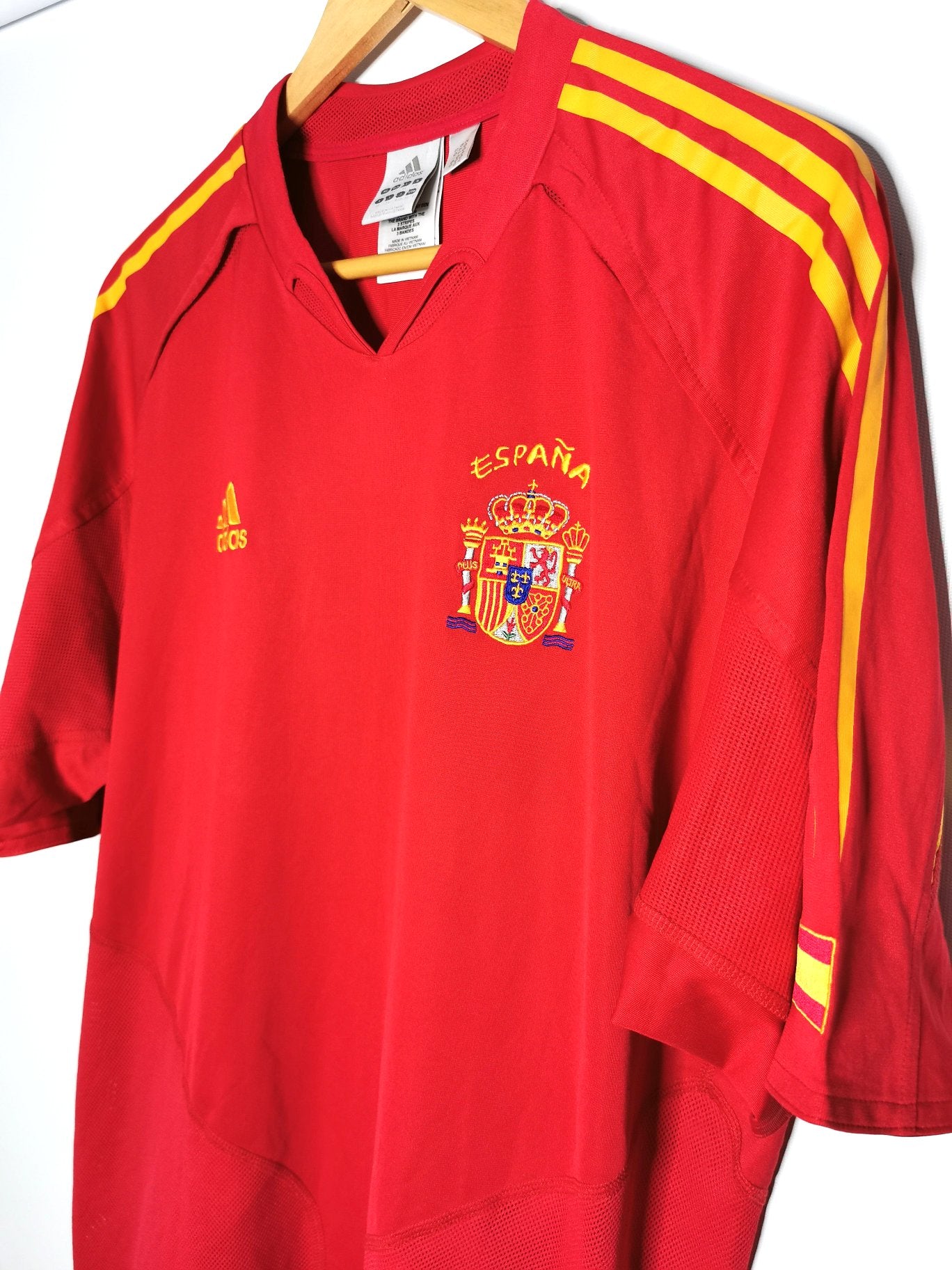 2004 Spain Home front right