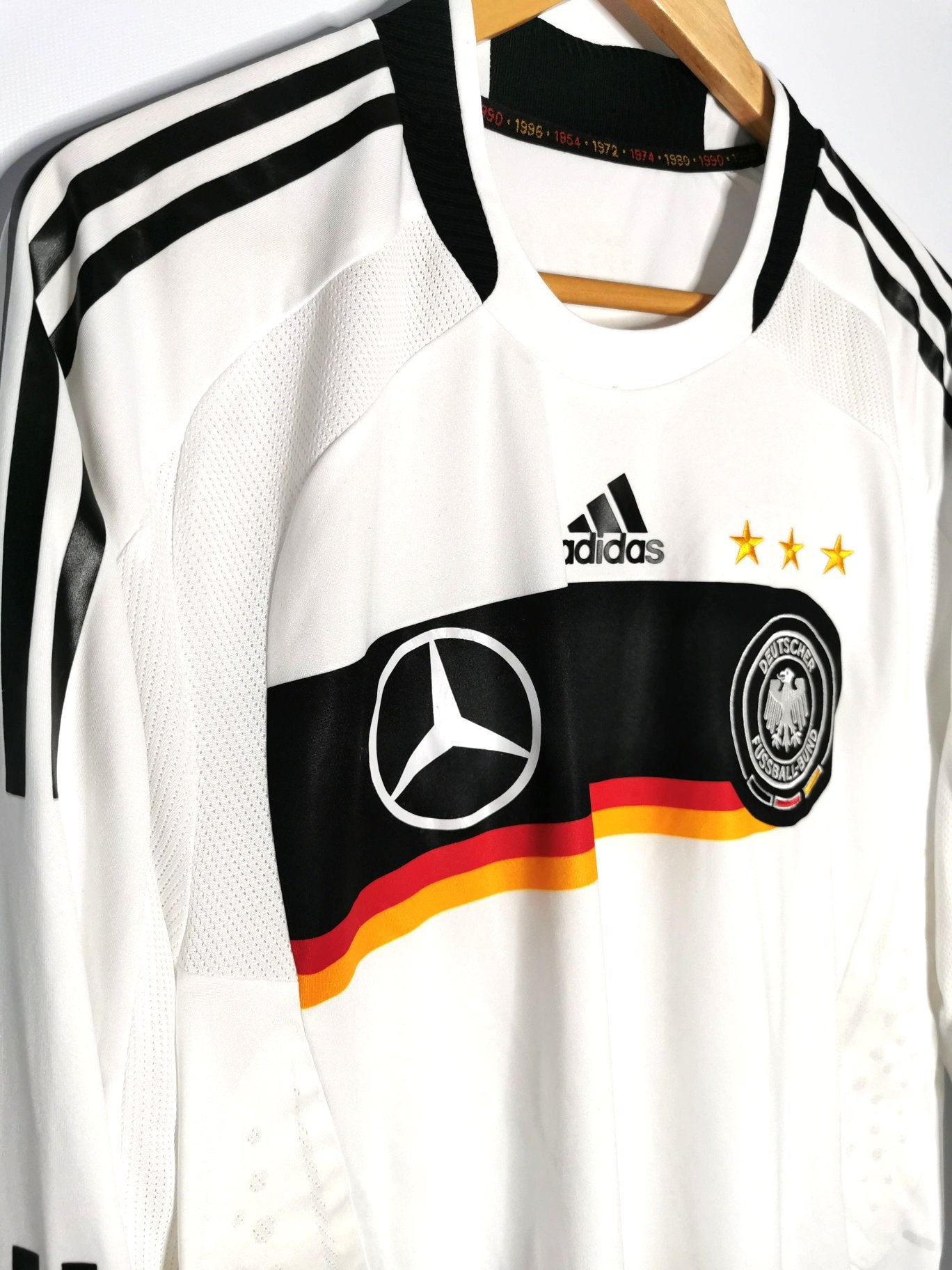 2011 Germany Training Top front left
