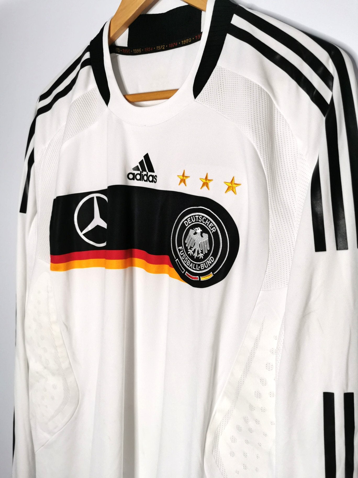 2011 Germany Training Top front right