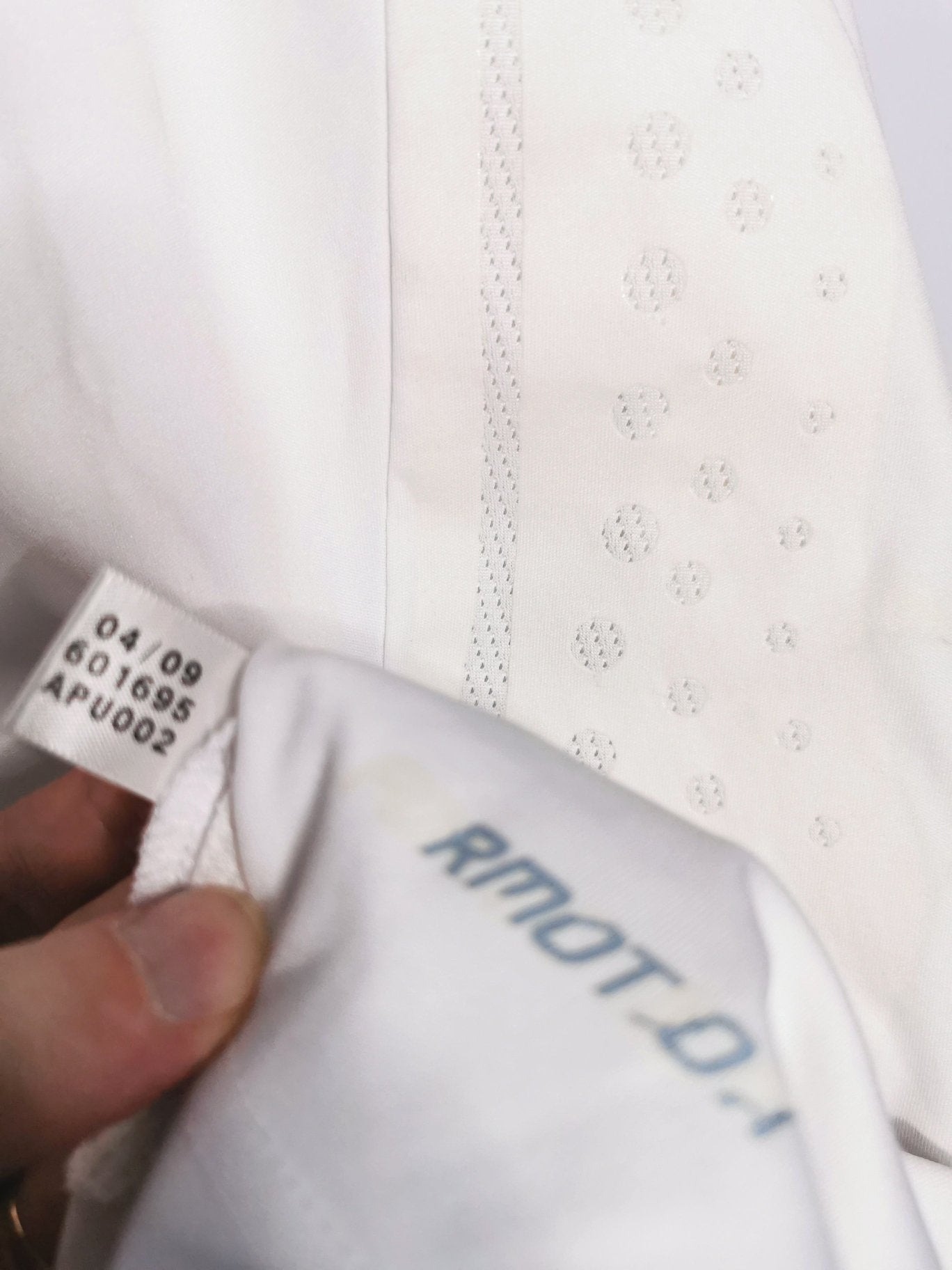 2011 Germany Training Top label
