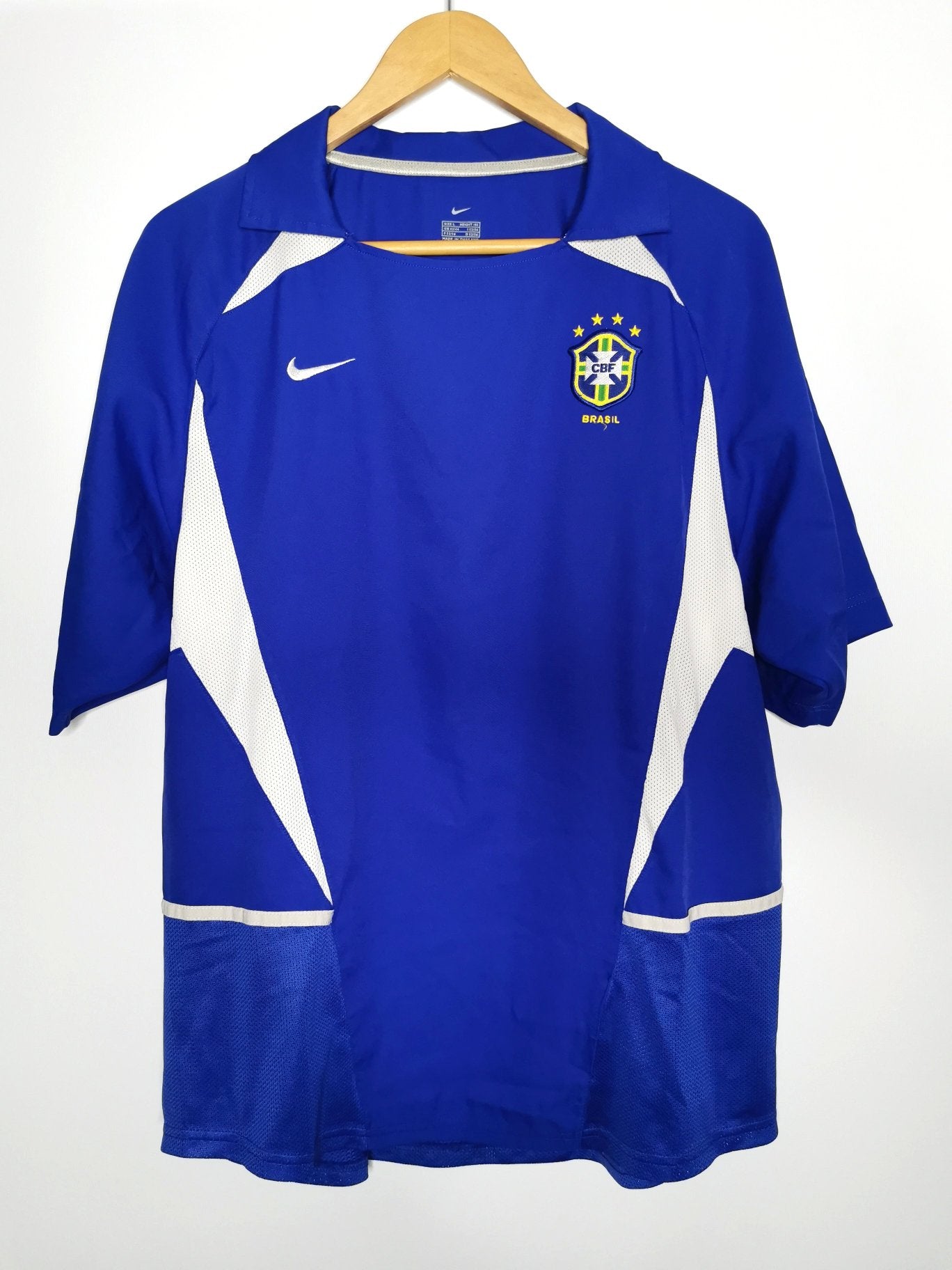 2002 Brazil Away football shirt front