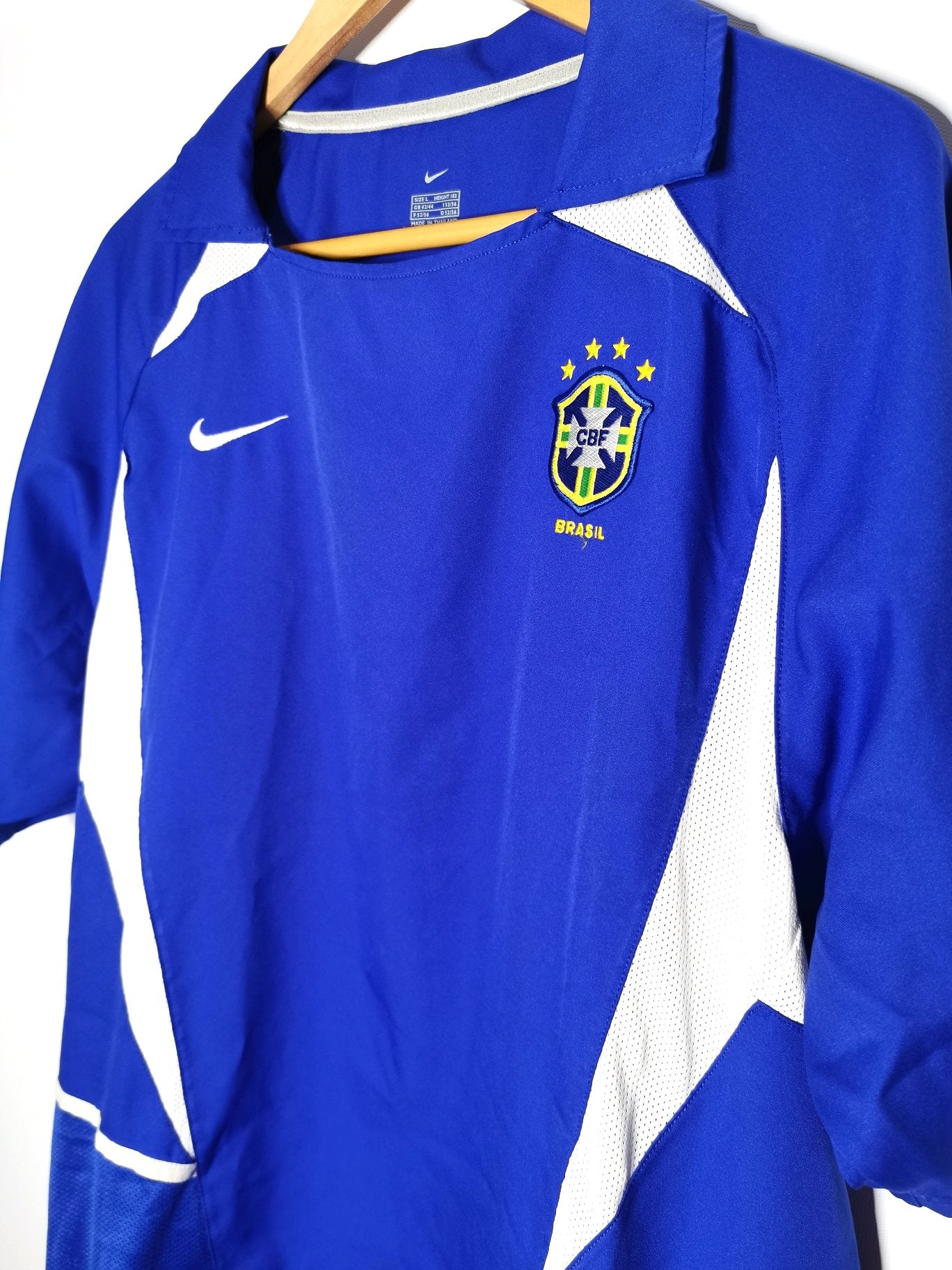 2002 Brazil Away football shirt front right