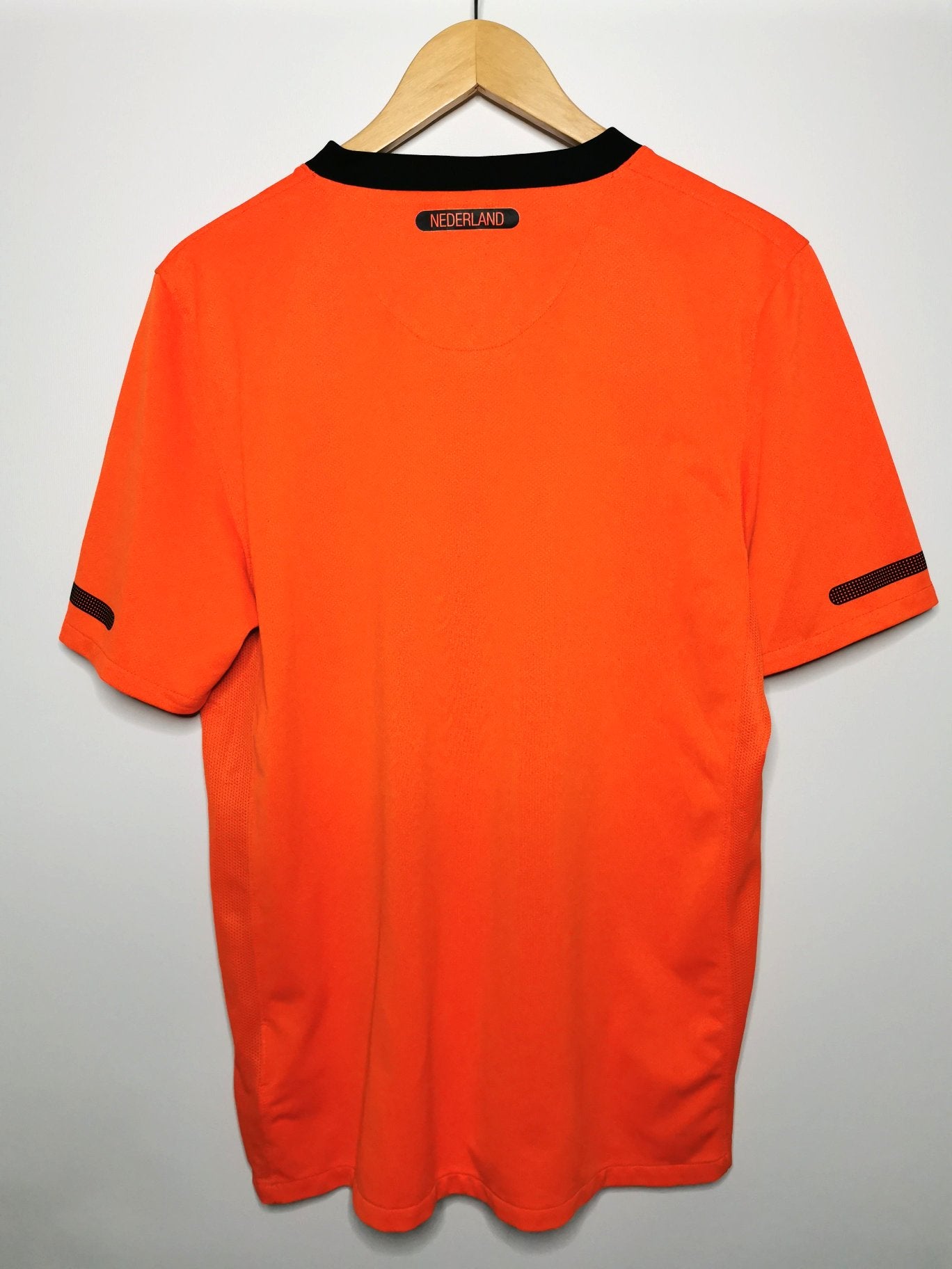 2010 Netherlands Home, Medium