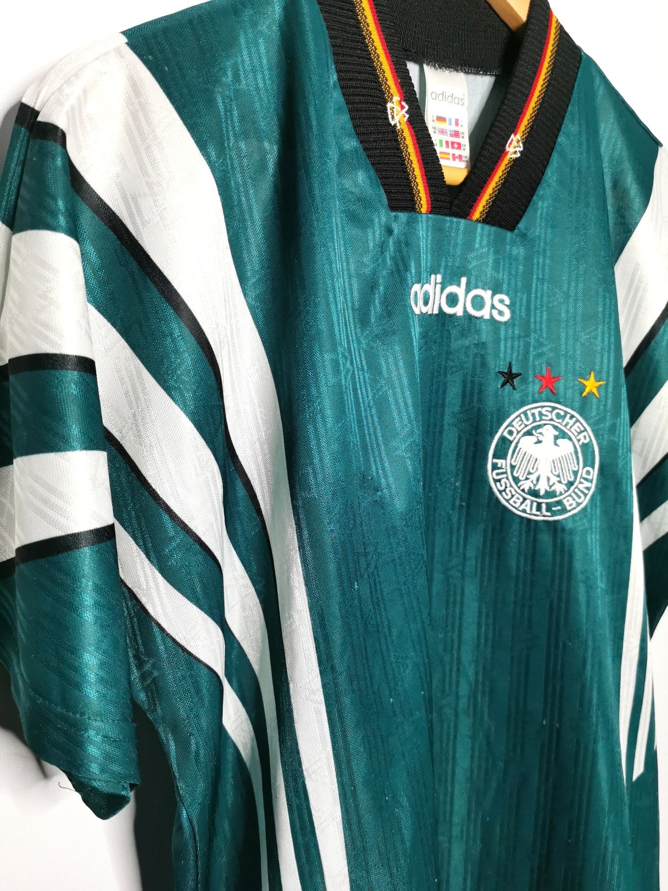 1996 Germany Away, Medium
