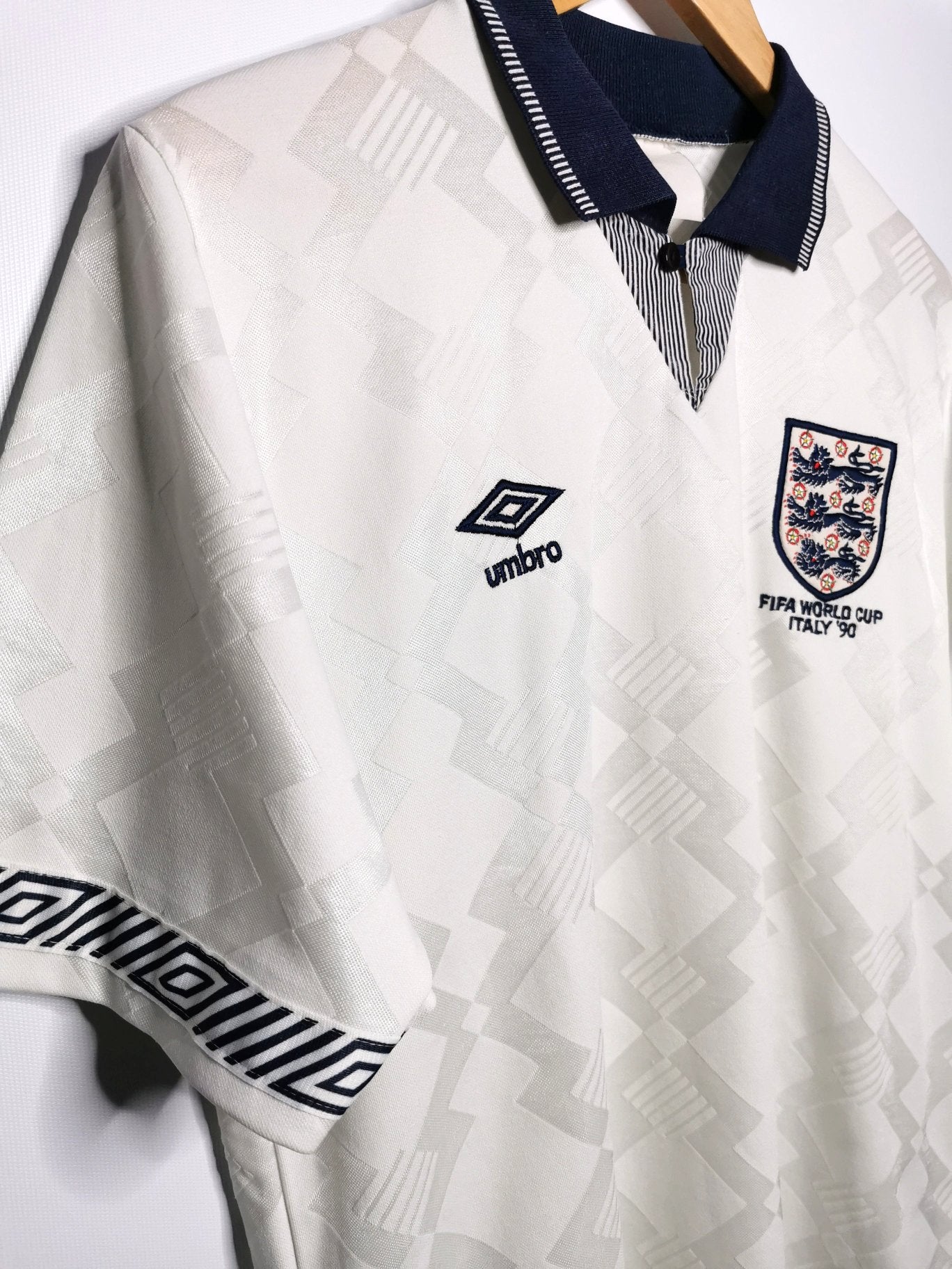 1990 England Home, Medium