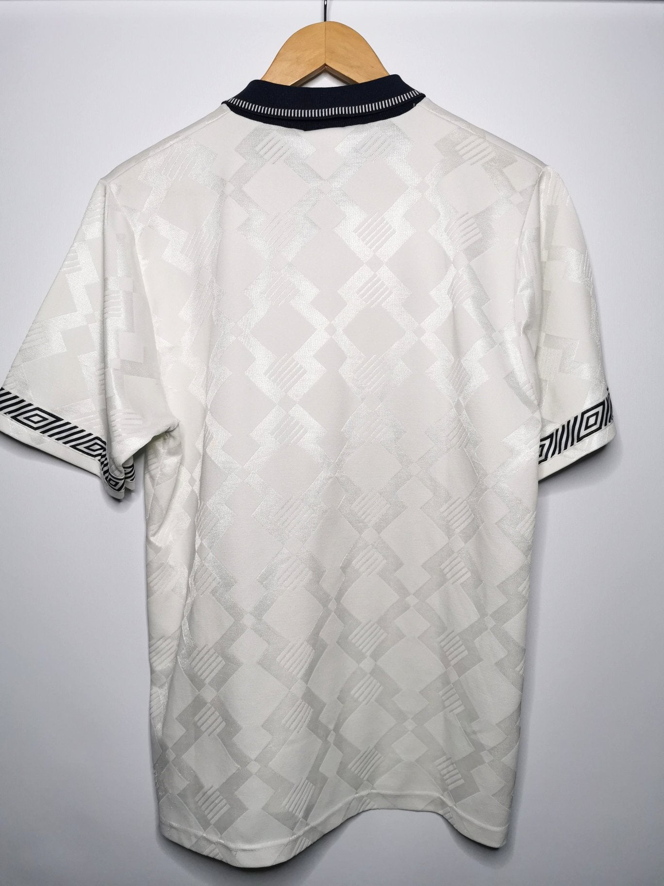 1990 England Home, Medium