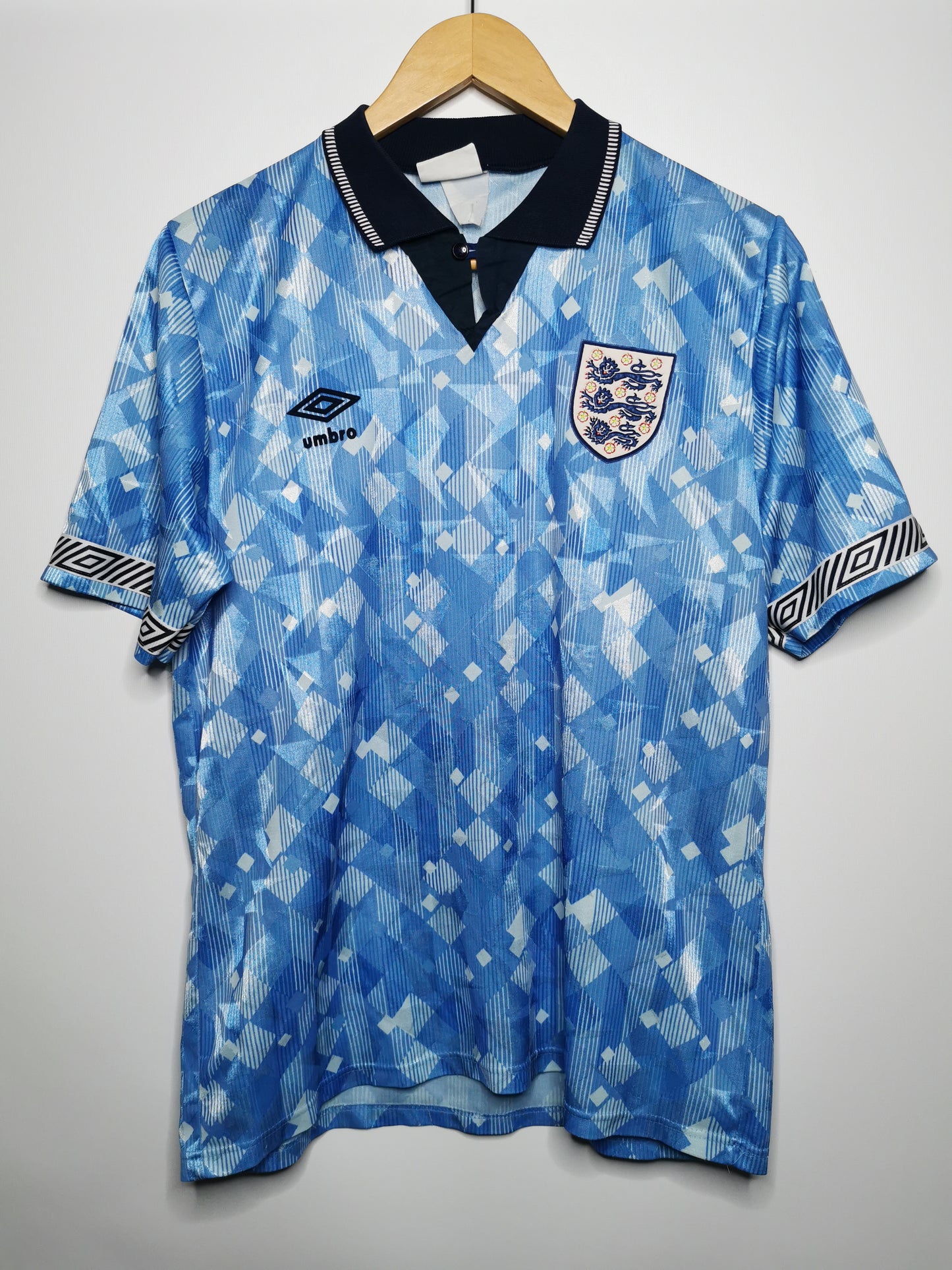 1990 England Third, Medium