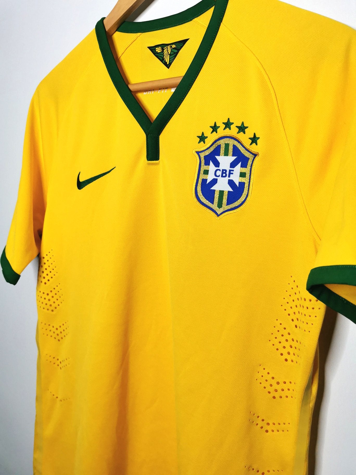 2014 Brazil Home Player Spec, Medium
