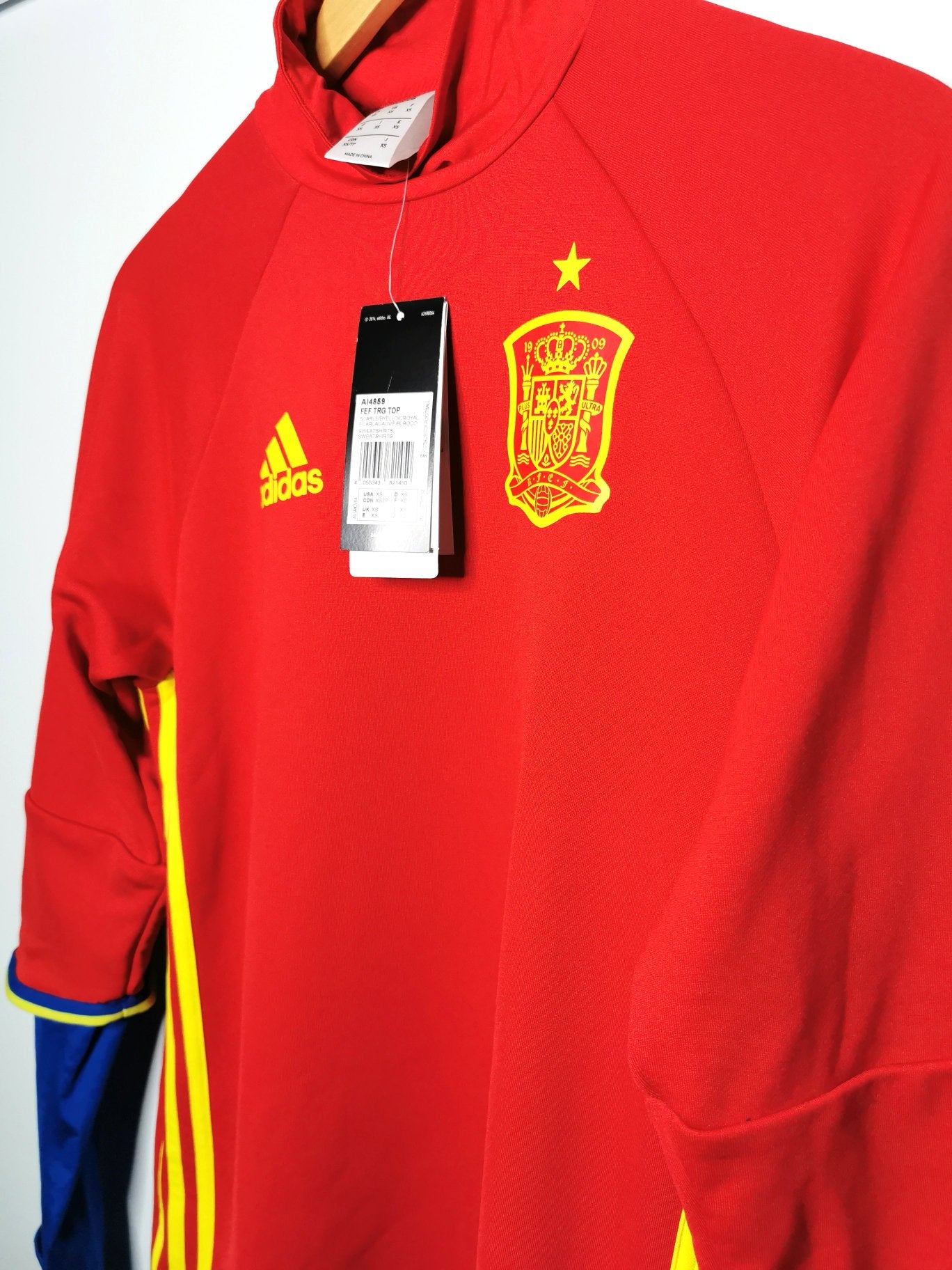 2012 Spain Training Top, X Small, BNWT