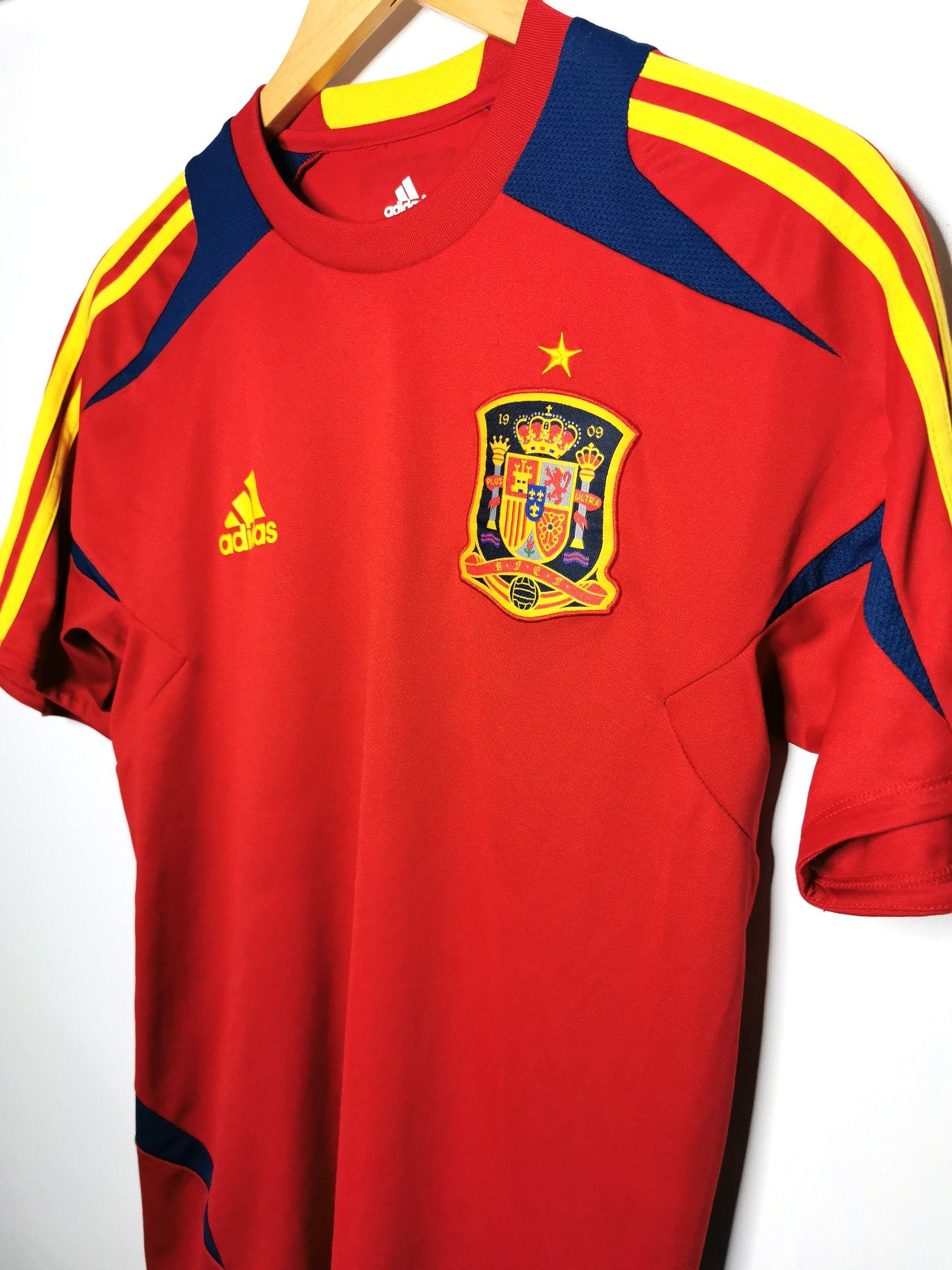 2012 Spain Training Player Spec tee, Small