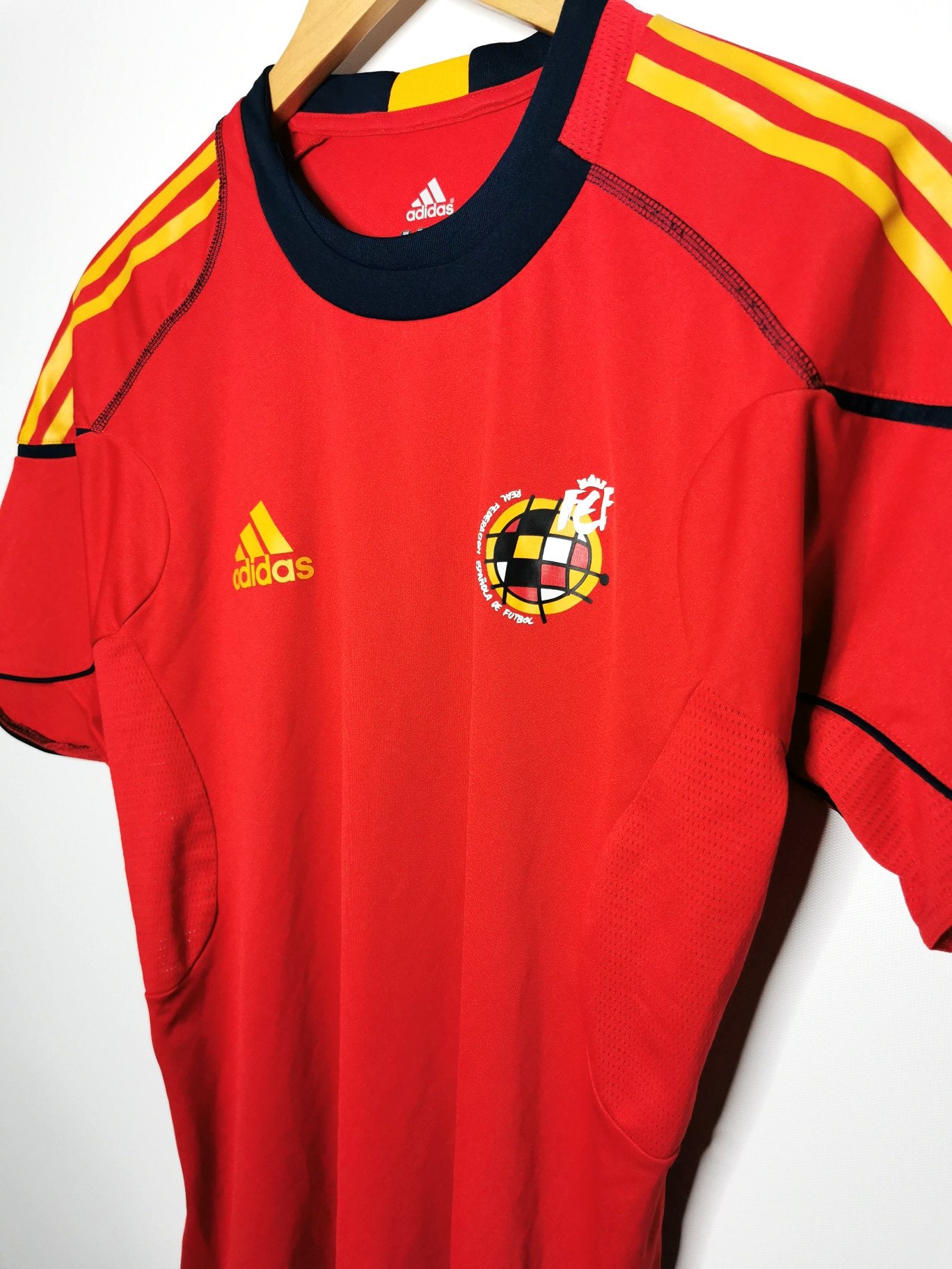 2008 Spain Training Player Spec tee, Small