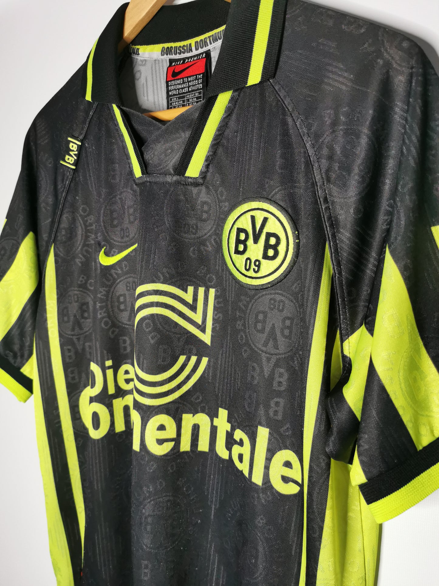 1996 Dortmund Away '13', Large