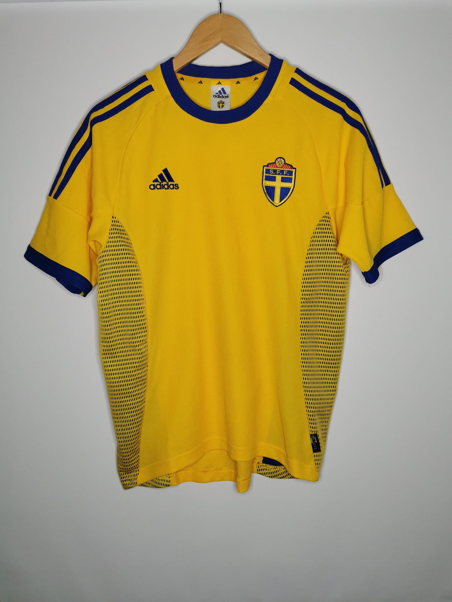 2002 Sweden Home, Small