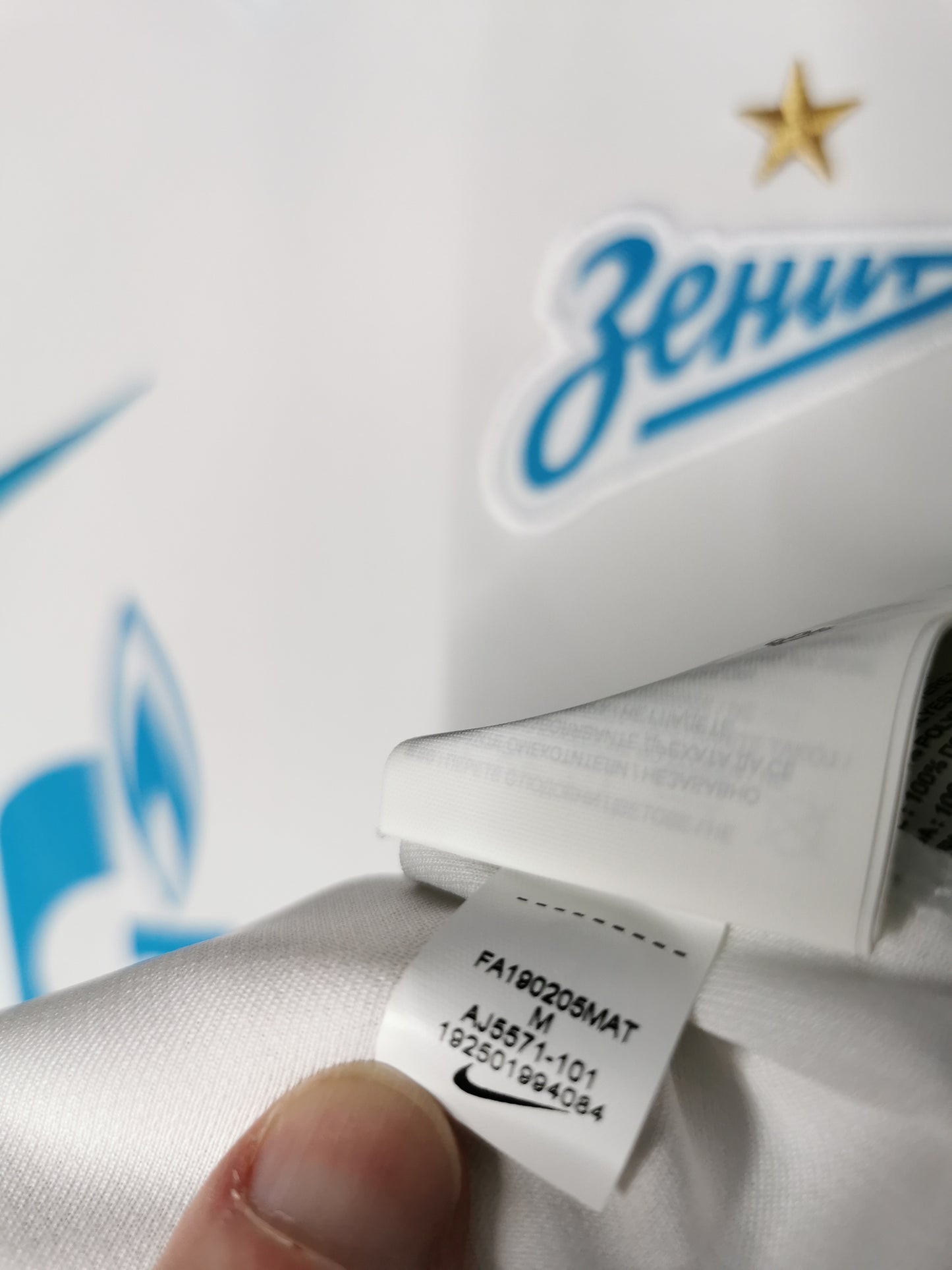 2019 Zenit Away, Medium, BNWT