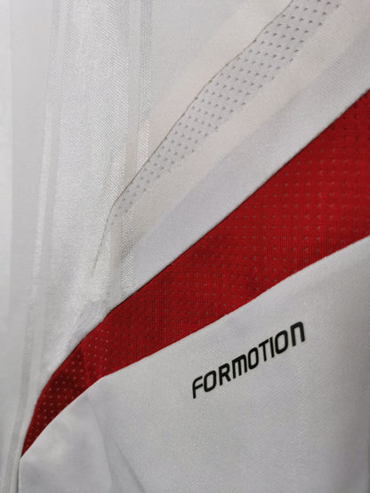 2007 Liverpool Away sponsorless Player Spec, Medium