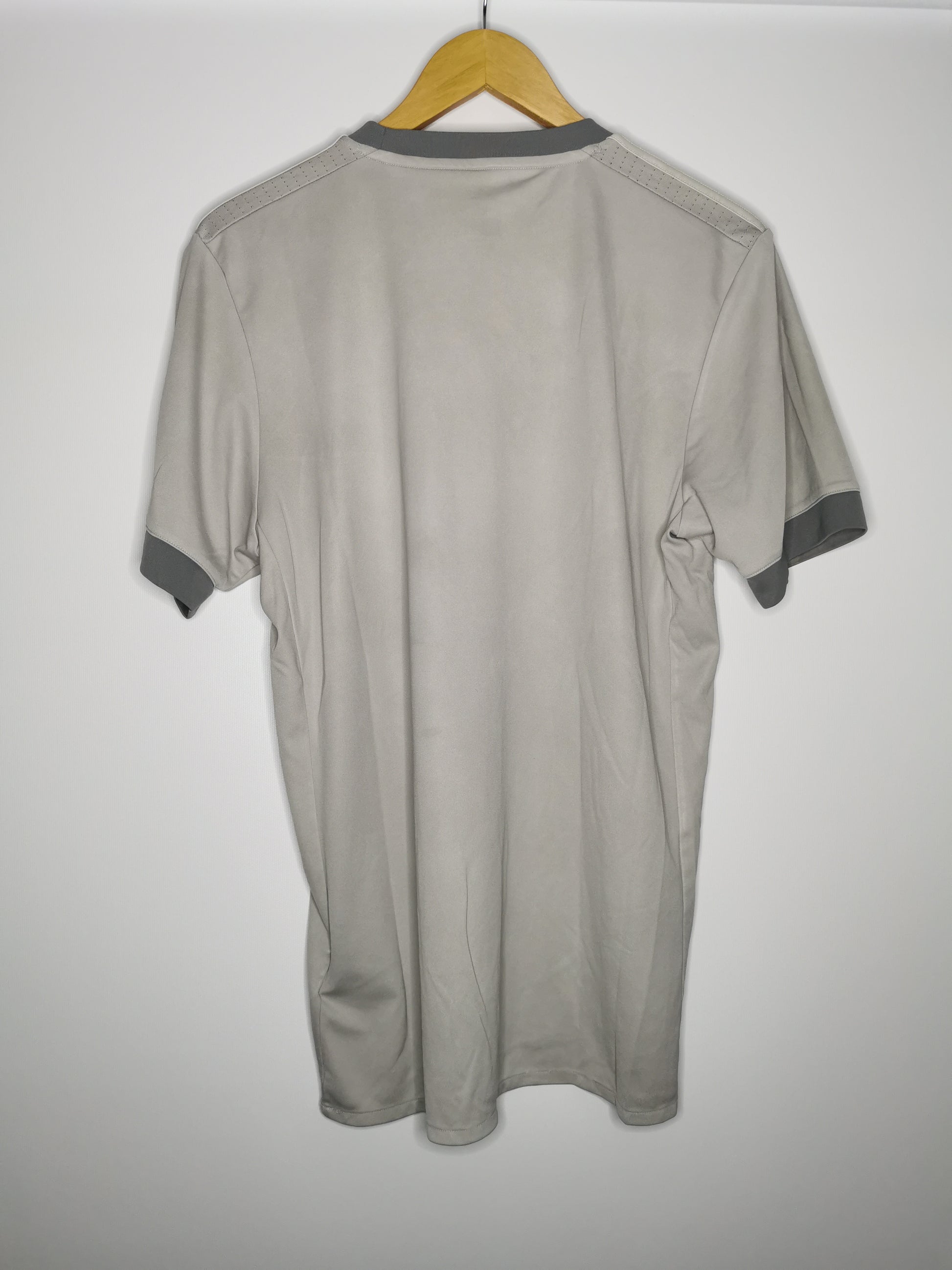 Authentic 2017 Man United Third (Image 6)