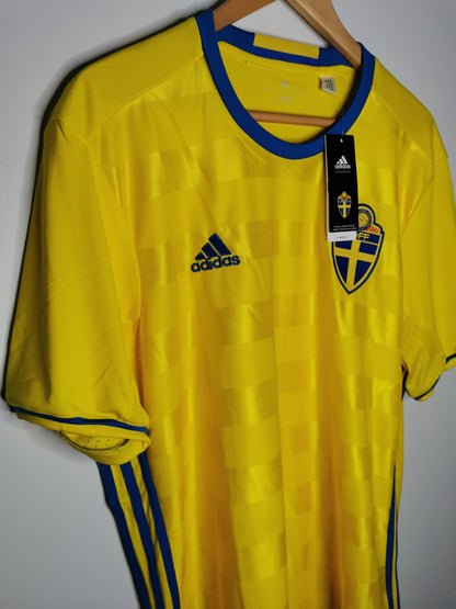 2016 Sweden Home, X Large, BNWT