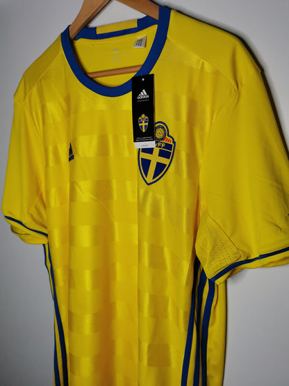 2016 Sweden Home, X Large, BNWT