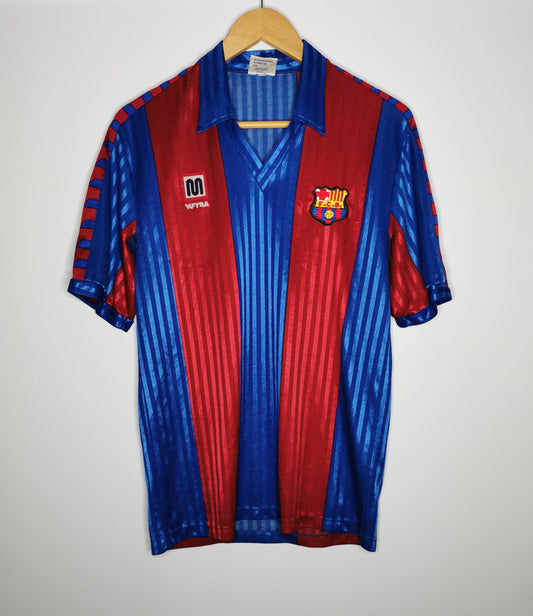 Barcelona Home 1989, Medium