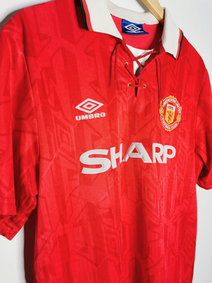 Man United home 1992, Medium