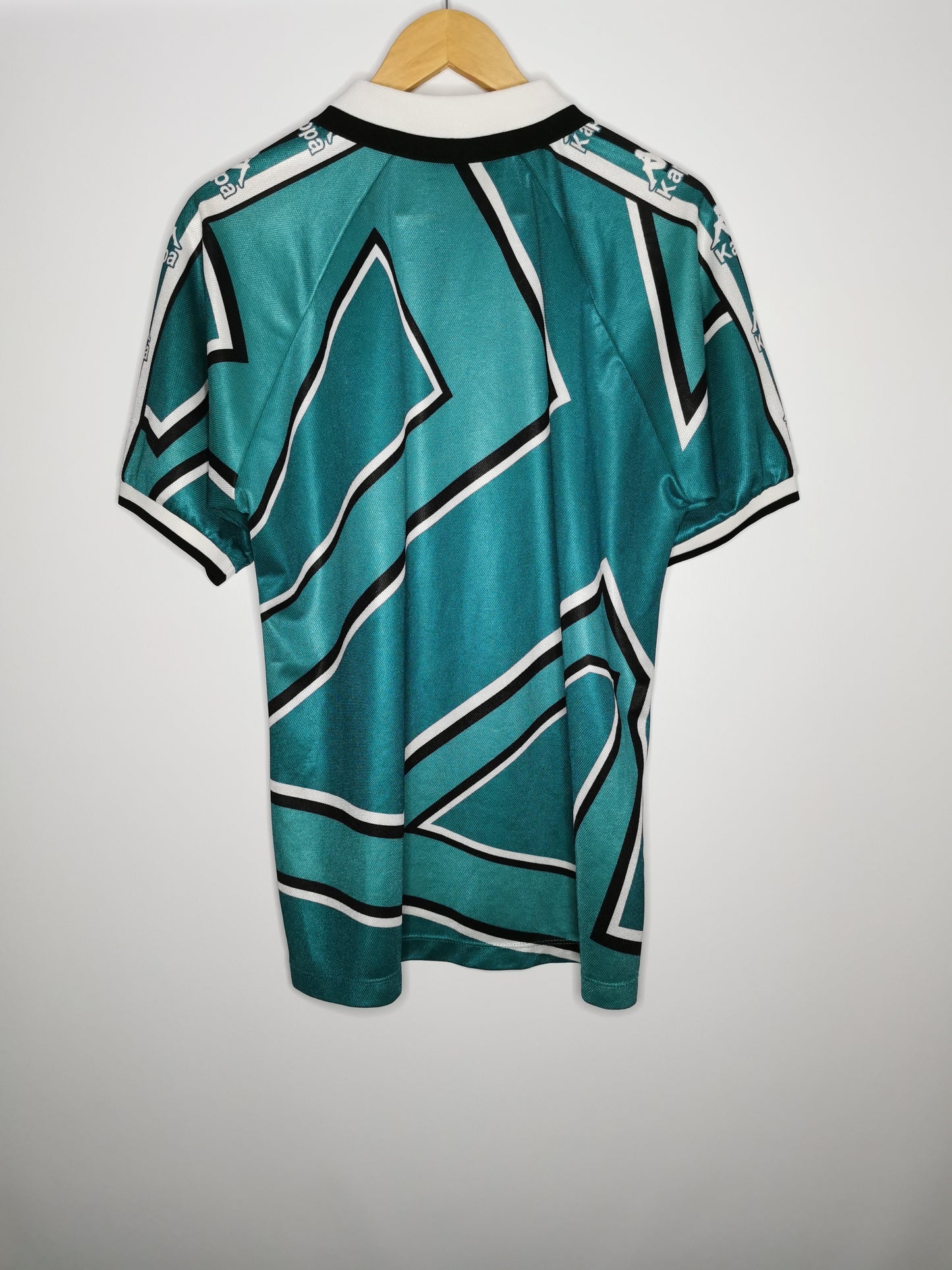 1995 Real Betis Away, Medium