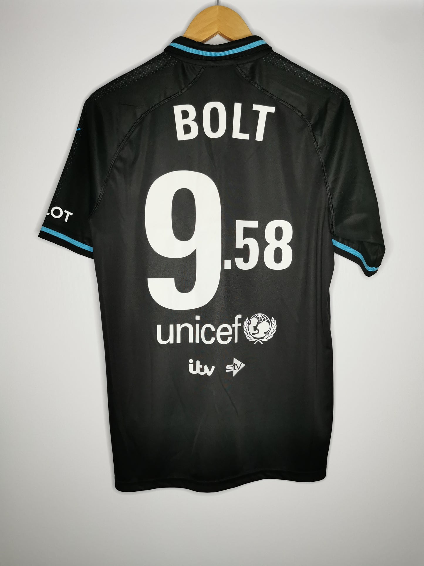 2018 Soccer Aid Usain 'Bolt 9.58', Large