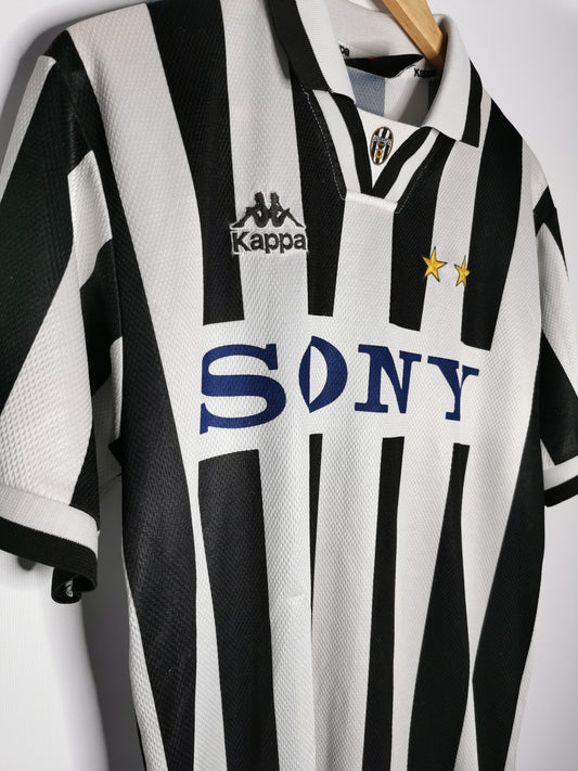 Authentic 1995 Juventus Home (Image 2)
