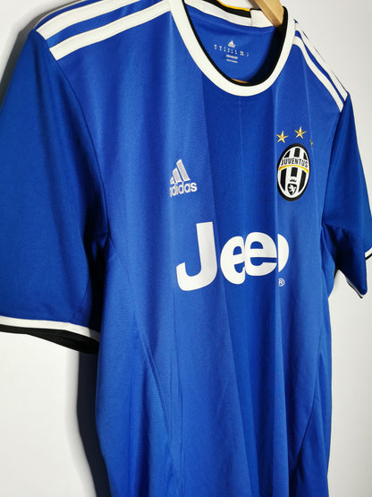 2016 Juventus Away, Medium