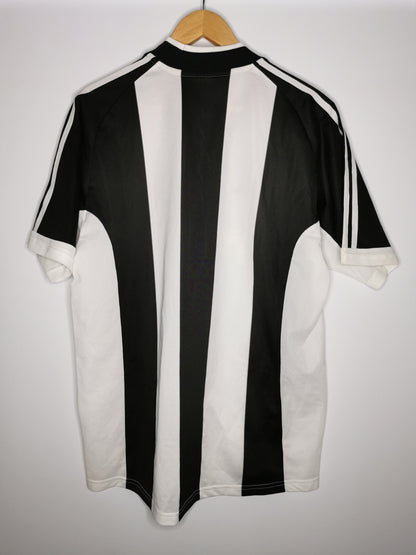 2001 Newcastle Home, Medium
