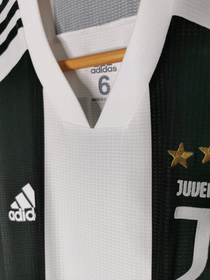 Raffle: 2018 Juventus Home 'Joao Cancelo 20' Kitroom Issue, Medium (6)