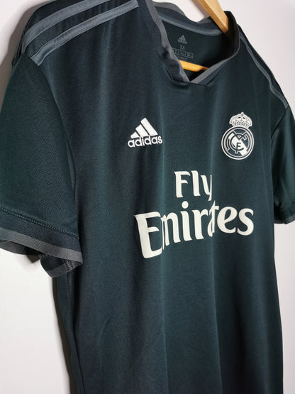 2018 Real Madrid Away, Medium