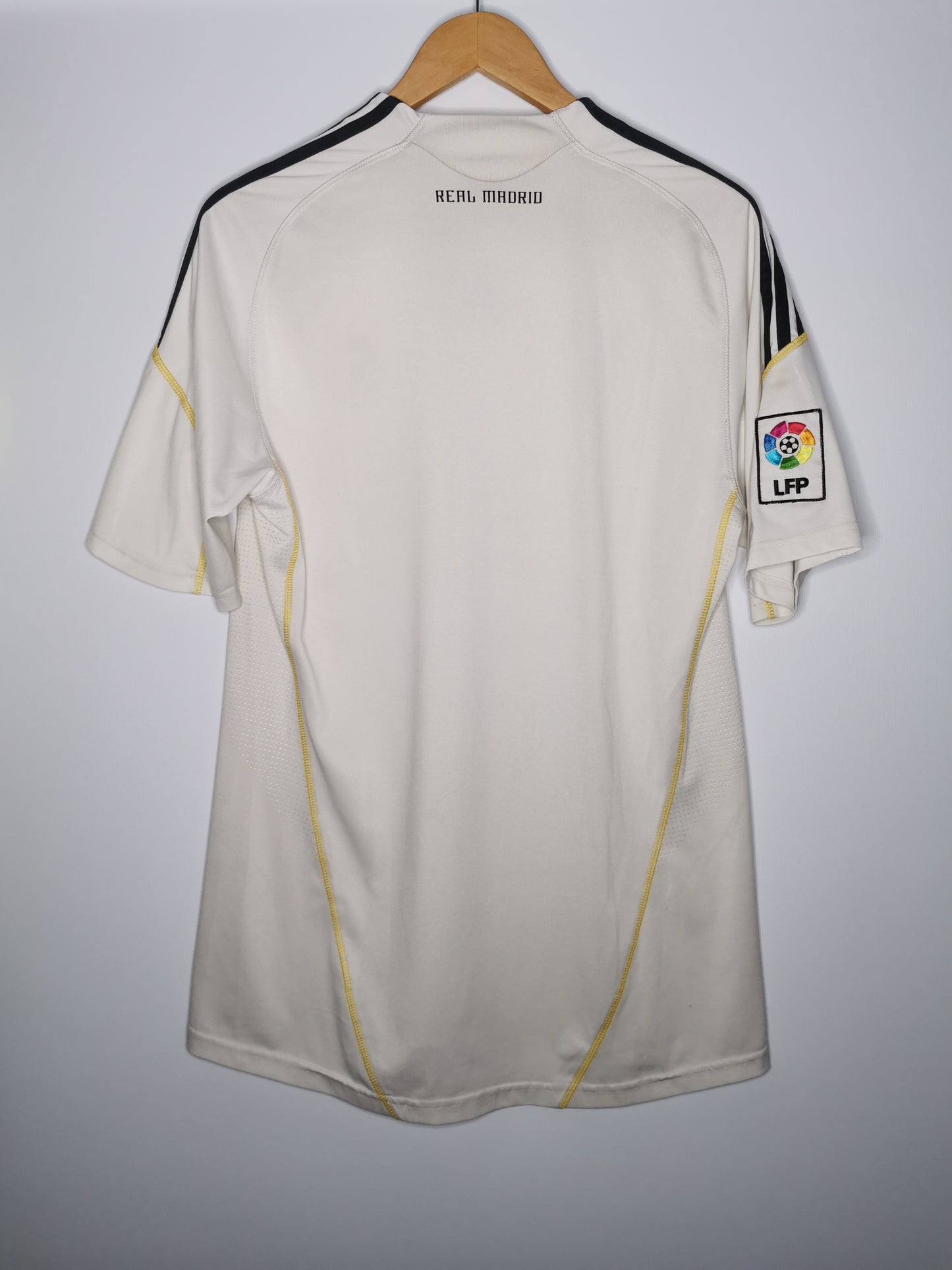 2009 Real Madrid Home, Medium