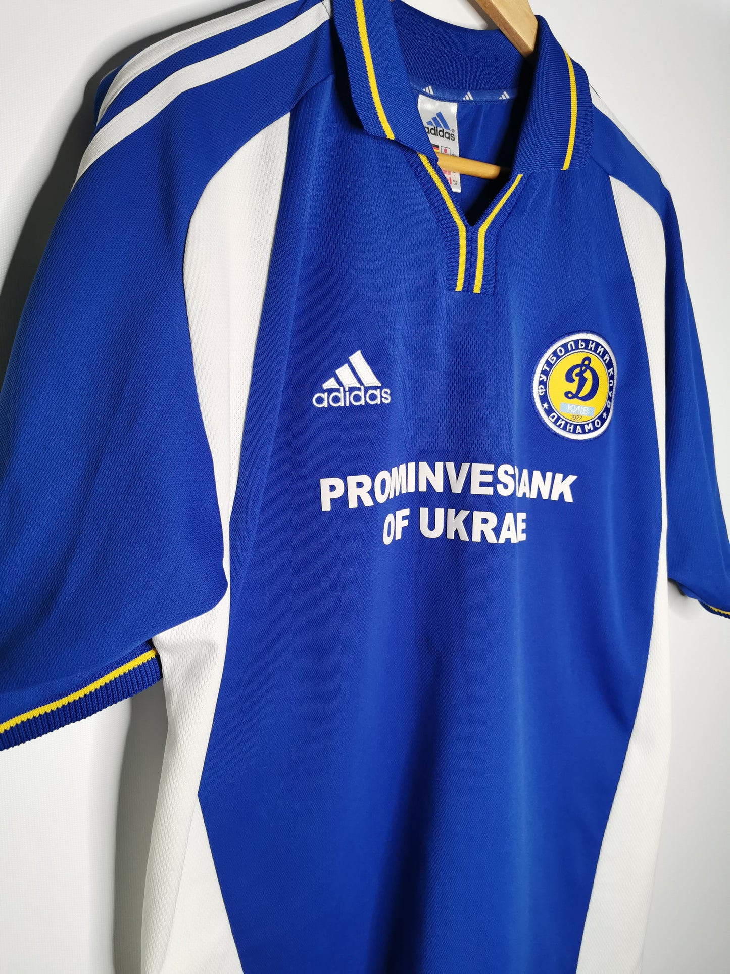 2001 Dynamo Kiev Away, Large