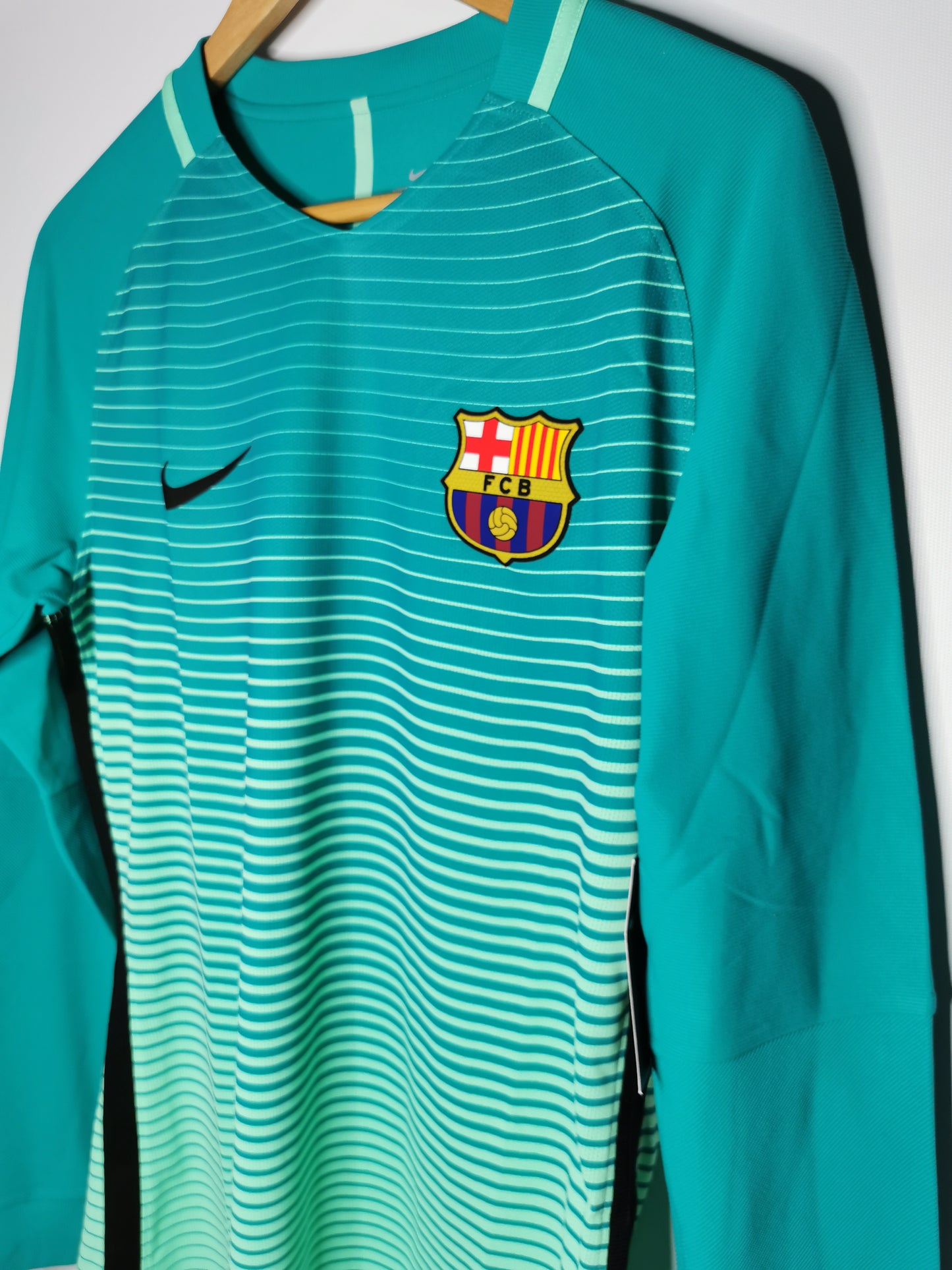 2016 Barcelona Third Kitroom Issue Long Sleeve, Large