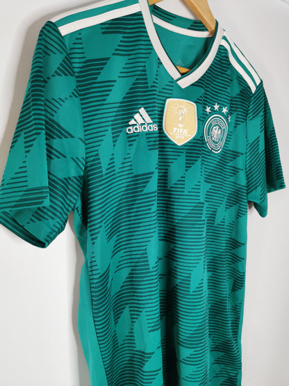 2018 Germany Away, Medium