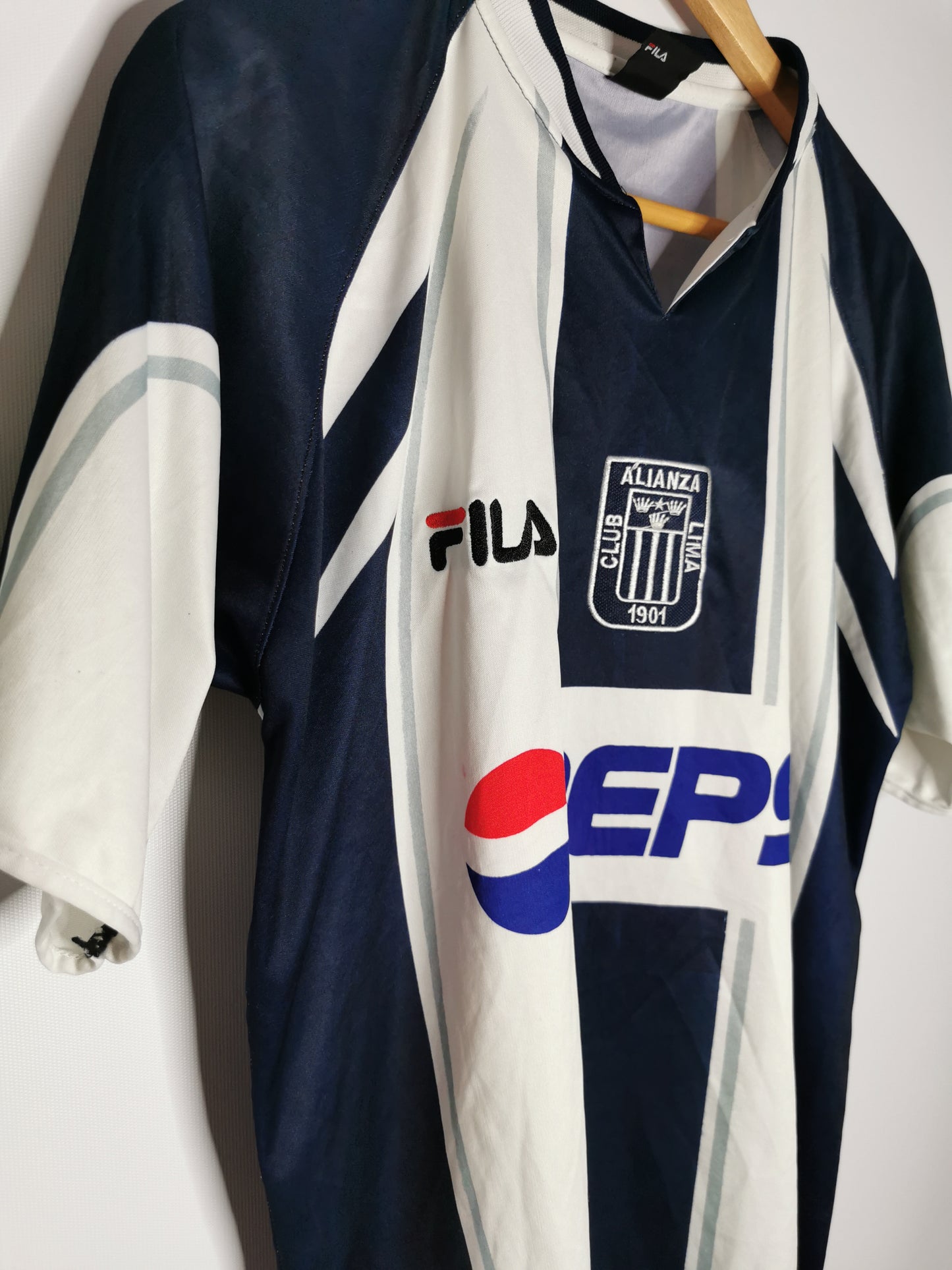 2004 Alianza Lima Home #25, Large