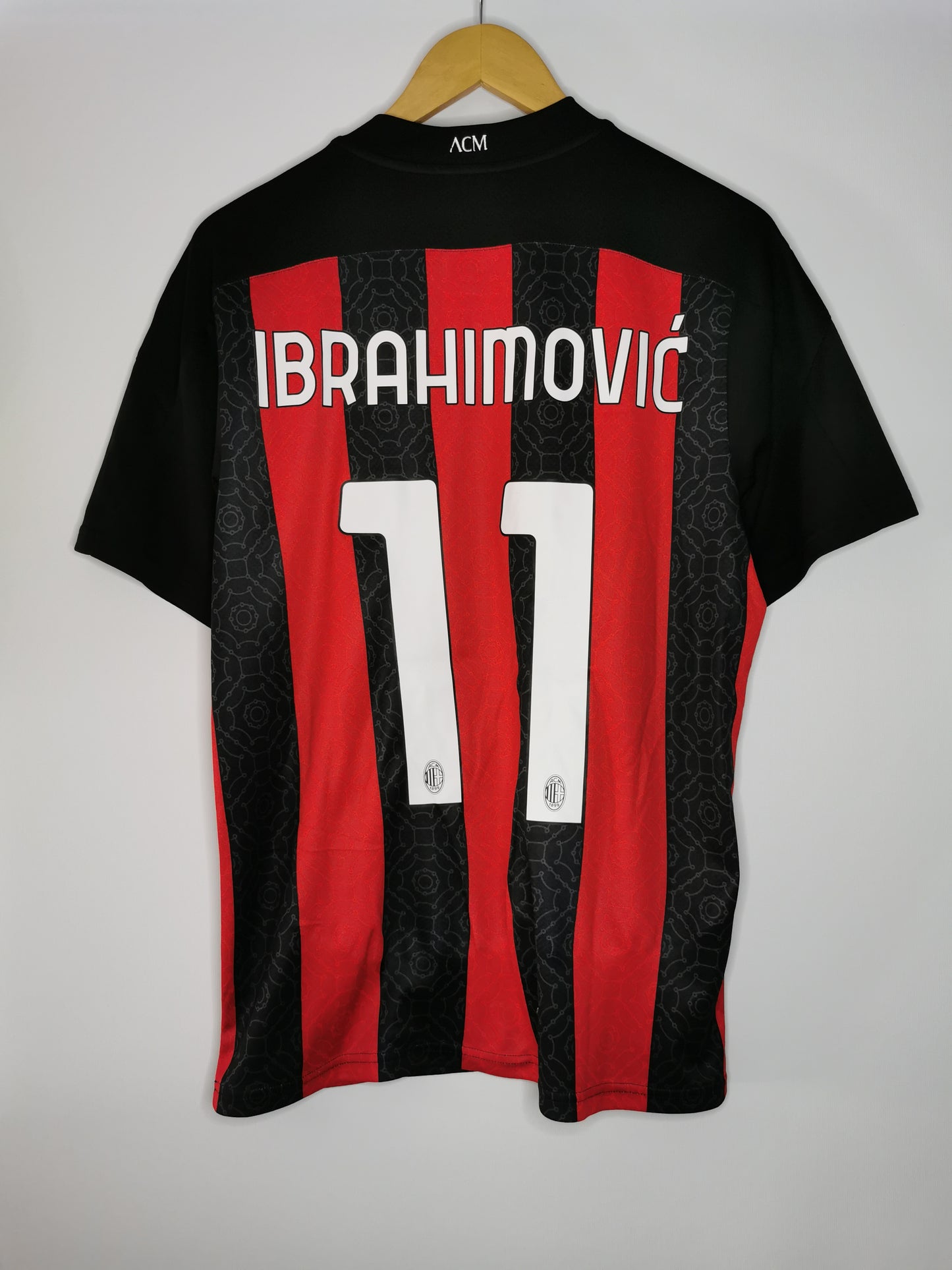 2020 Milan Home SAMPLE 'Ibrahimovic 11', Medium, BNWT