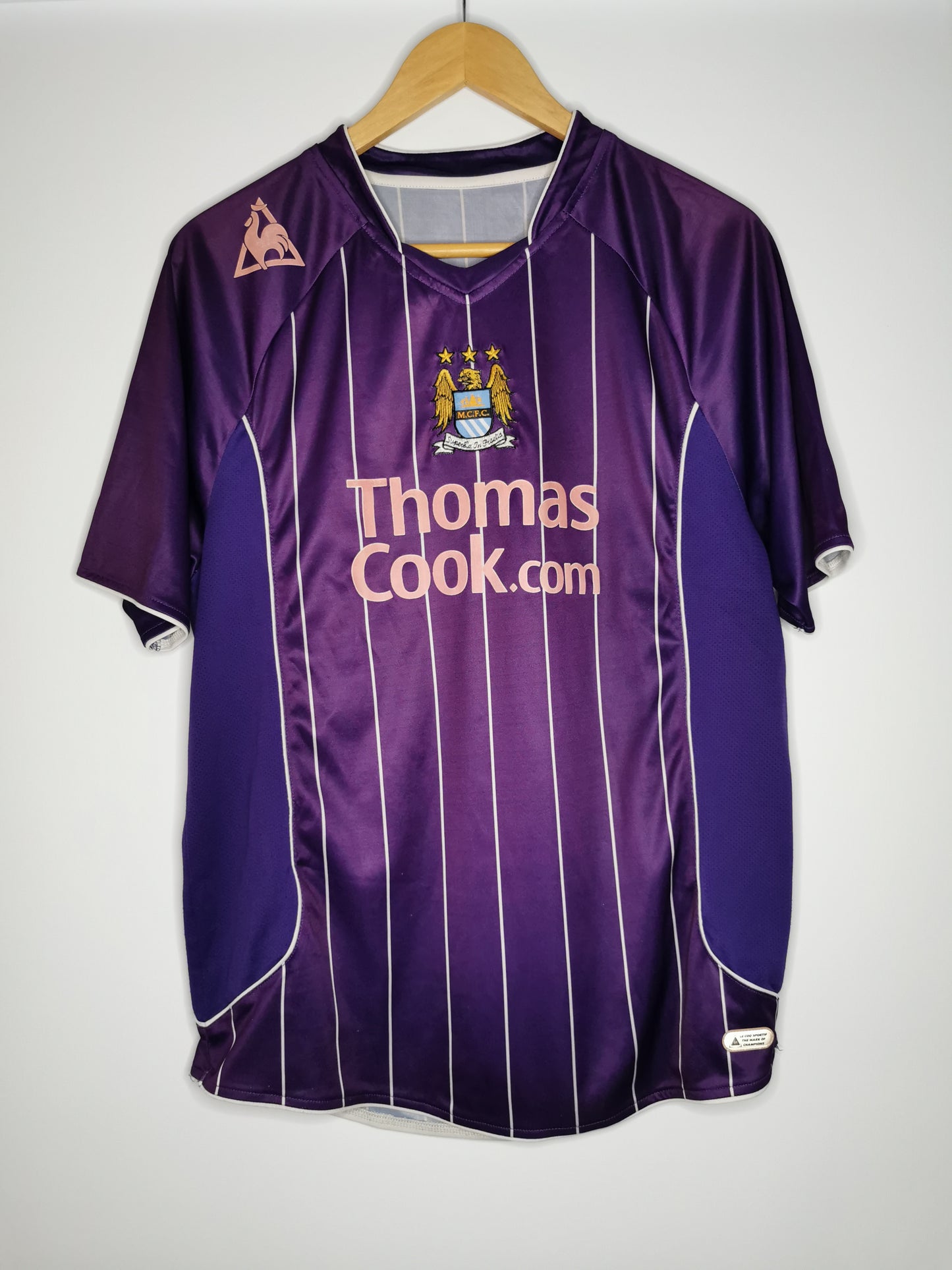 2007 Man City Away, Medium